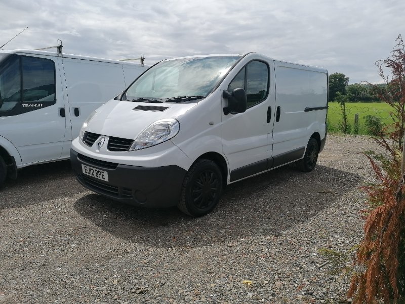 Used Renault Trafic Vans for sale in Horley, Surrey Gatwick Vans